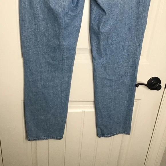 Madewell The Curvy Perfect Vintage Jean in Fiore Wash. - Picture 7 of 13